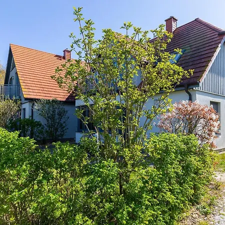 Apartment Strandhaus Wustrow - 4 *
